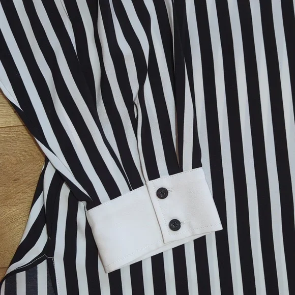 KARL LAGERFELD Women's Soft Long Sleeve Stripe Everyday Fashion Sport Blouse 2XL - Picture 4 of 10